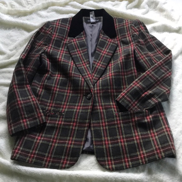 Sag Harbor Red Plaid Oversized Blazer - Picture 2 of 10
